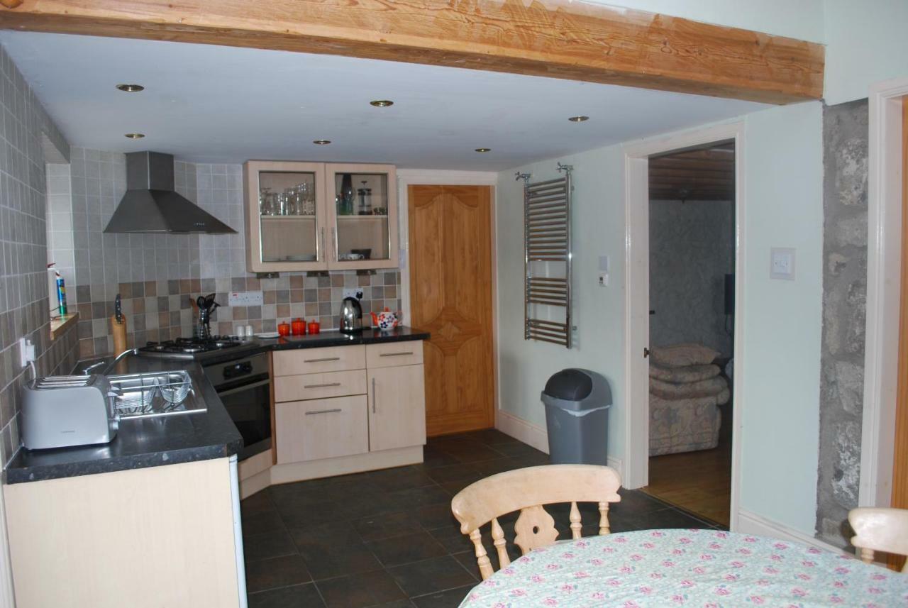 Ty Gylfinir Villa Llandegla Kültér fotó